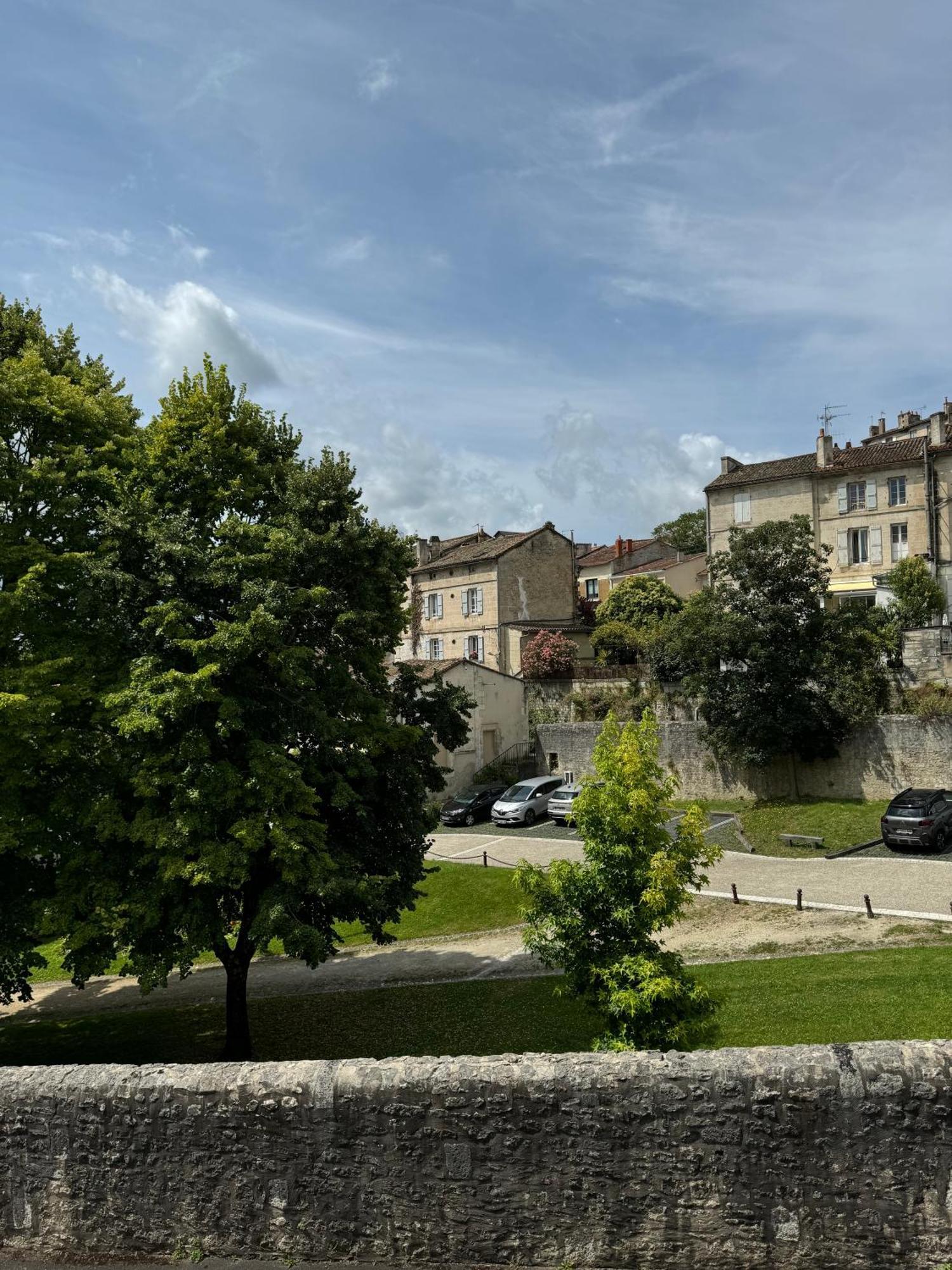 G2 Joli 2 Pieces Calme Rdc Cote Jardin Centre
